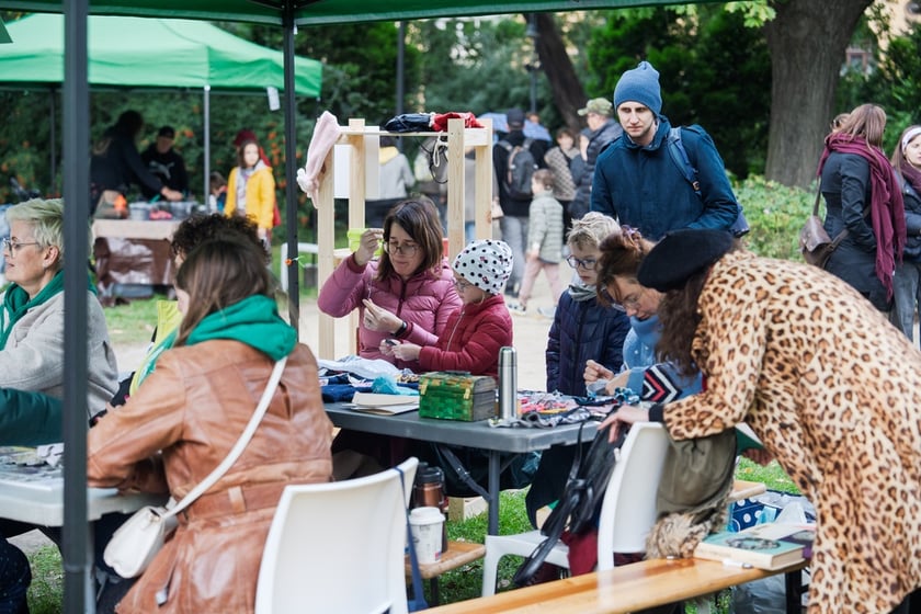Międzypokoleniowy piknik ekologiczny w Ogrodzie Staromiejskim we Wrocławiu