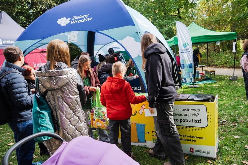 Międzypokoleniowy piknik ekologiczny w Ogrodzie Staromiejskim we Wrocławiu