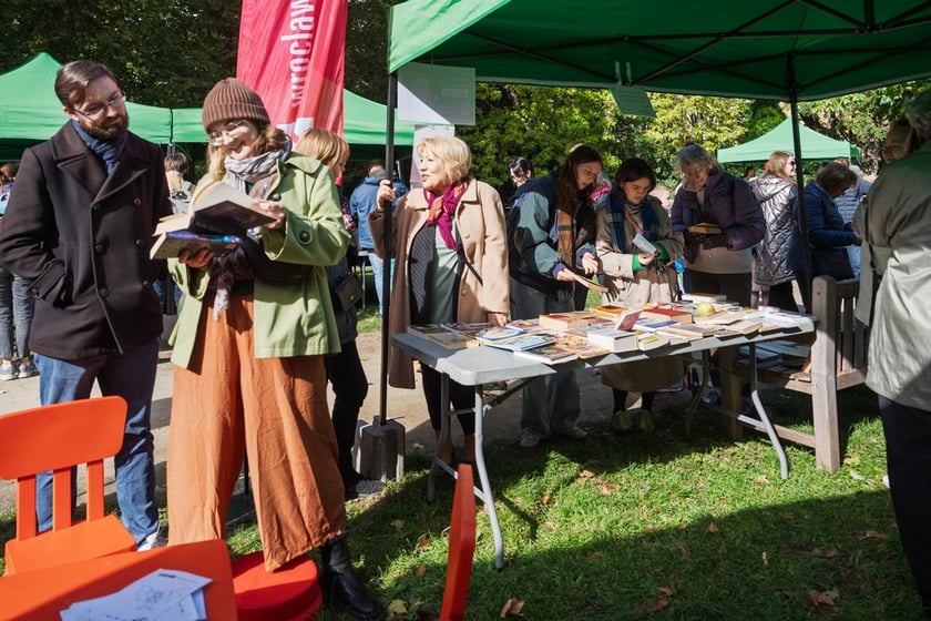 Międzypokoleniowy piknik ekologiczny w Ogrodzie Staromiejskim we Wrocławiu