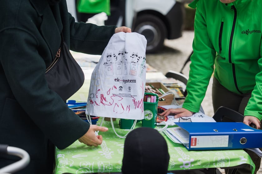 Międzypokoleniowy piknik ekologiczny w Ogrodzie Staromiejskim we Wrocławiu