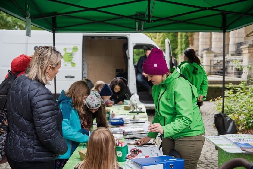 Międzypokoleniowy piknik ekologiczny w Ogrodzie Staromiejskim we Wrocławiu