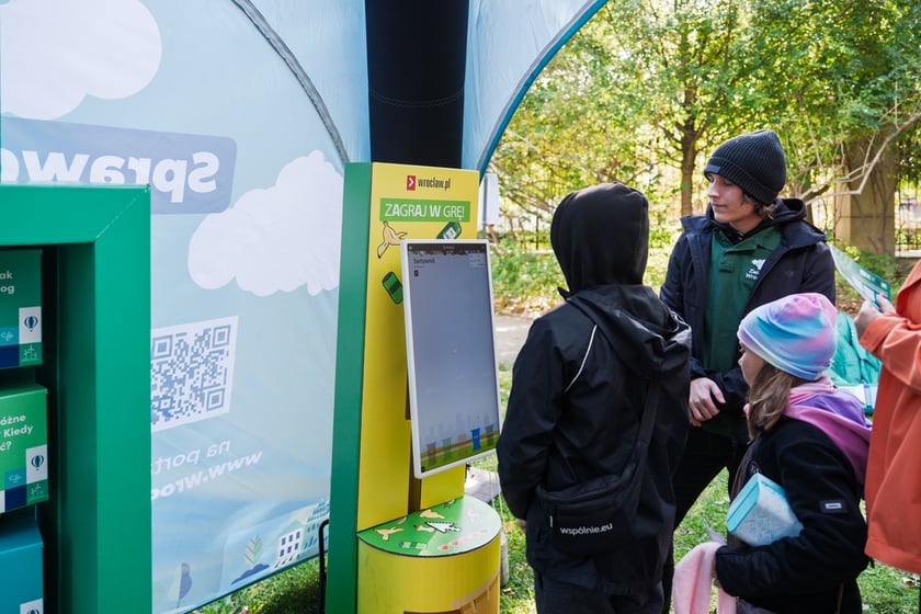 Międzypokoleniowy piknik ekologiczny w Ogrodzie Staromiejskim we Wrocławiu