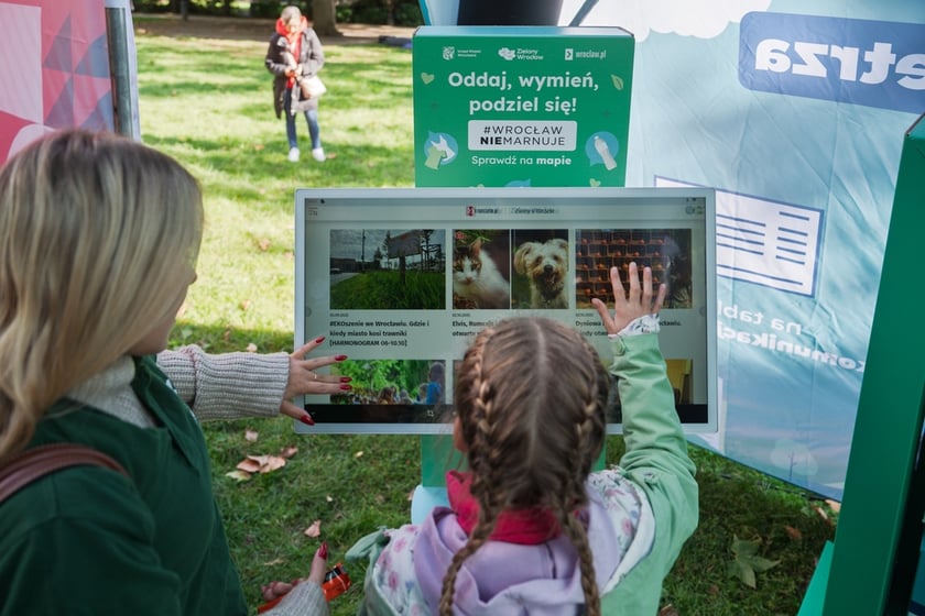 Międzypokoleniowy piknik ekologiczny w Ogrodzie Staromiejskim we Wrocławiu