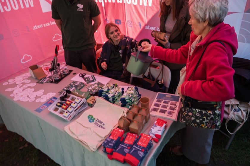Międzypokoleniowy piknik ekologiczny w Ogrodzie Staromiejskim we Wrocławiu