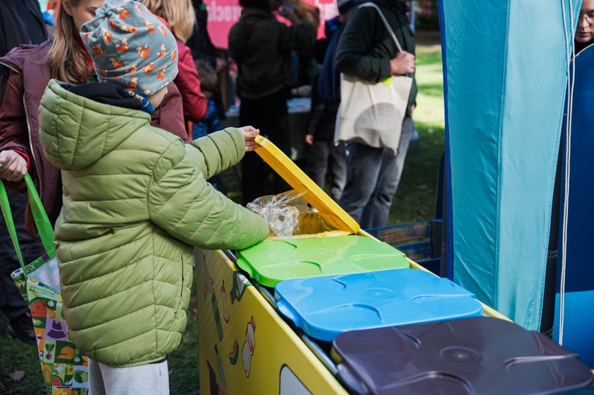 Międzypokoleniowy piknik ekologiczny w Ogrodzie Staromiejskim we Wrocławiu