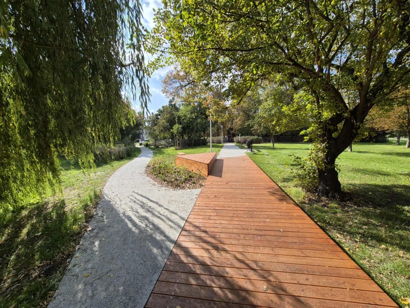 Skwer między ulicami Żernicką a Objazdową na osiedlu Żerniki we Wrocławiu