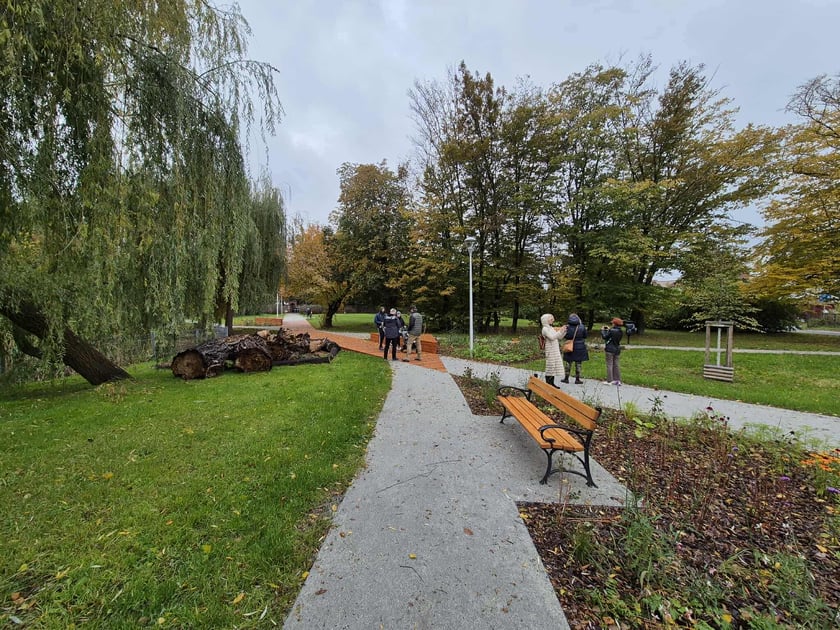 Skwer między ulicami Żernicką a Objazdową na osiedlu Żerniki we Wrocławiu