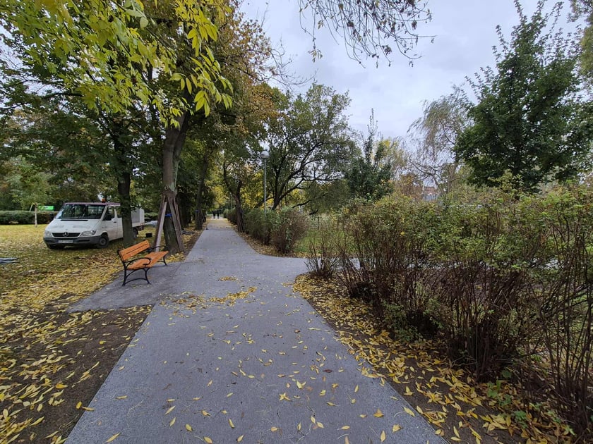 Skwer między ulicami Żernicką a Objazdową na osiedlu Żerniki we Wrocławiu