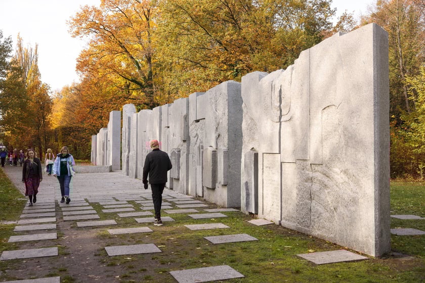 Odnowiony Pomnik Wspólnej Pamięci w parku Grabiszyńskim, 1 listopada 2025