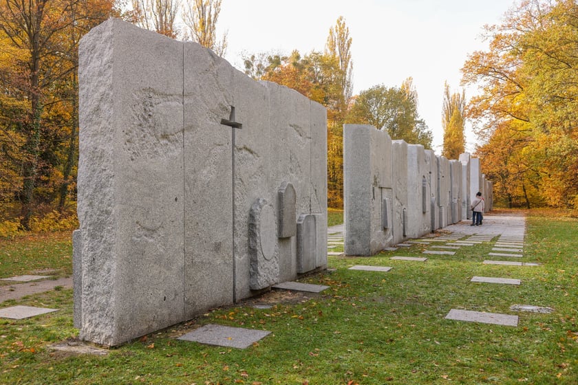 Odnowiony Pomnik Wspólnej Pamięci w parku Grabiszyńskim, 1 listopada 2025