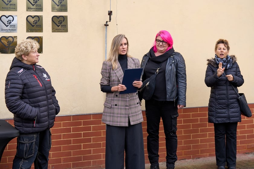 Uroczystość wręczenia odznaczenia &bdquo;Wrocławskie Serce dla Zwierząt&rdquo; i wyr&oacute;żnień