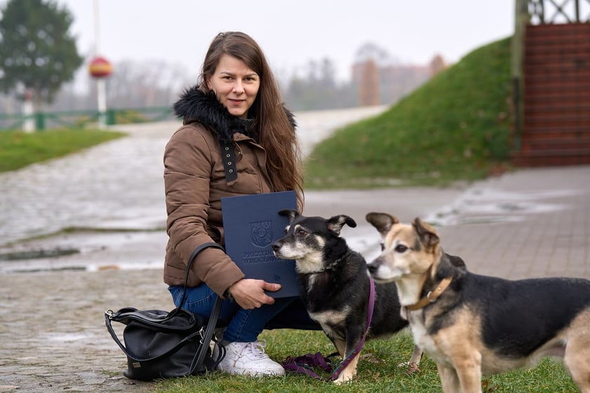 Uroczystość wręczenia odznaczenia &bdquo;Wrocławskie Serce dla Zwierząt&rdquo; i wyr&oacute;żnień &ndash; wyr&oacute;żnienie dla dr Natalii Jelonek