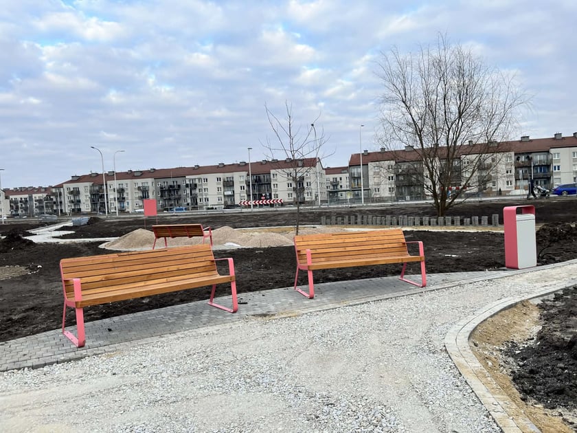 Budowa nowego skweru na Jagodnie w rejonie skrzyżowania ulic Kajdasza i Buforowej.