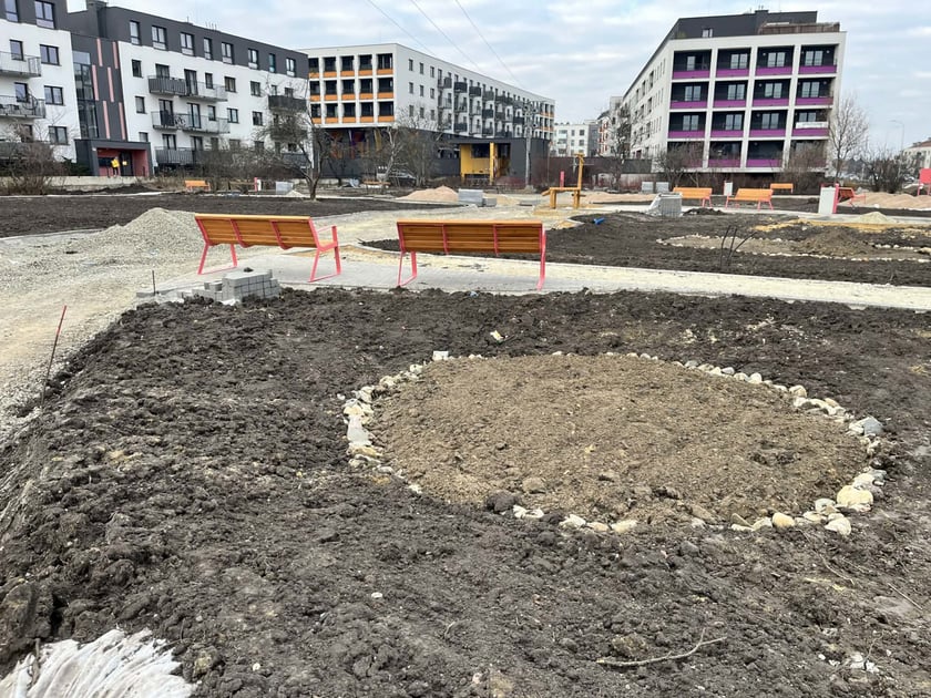 Budowa nowego skweru na Jagodnie w rejonie skrzyżowania ulic Kajdasza i Buforowej.