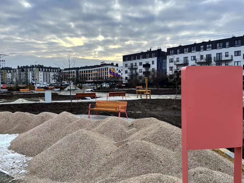 Budowa nowego skweru na Jagodnie w rejonie skrzyżowania ulic Kajdasza i Buforowej.