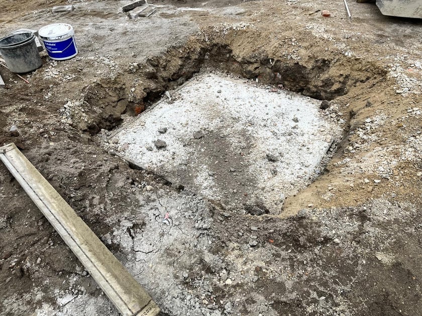 Prace przy urządzaniu skweru przy ul. Podchorążych.