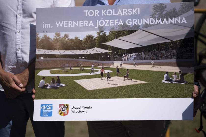 Briefing prasowy ws. podpisania umowy na projekt kompleksowej modernizacji Wrocławskiego Welodromu im. Wernera Józefa Grundmanna.