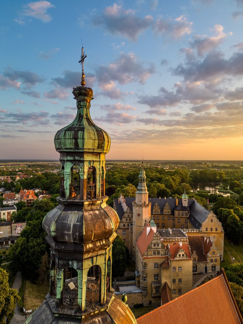 Wieże w centrum Oleśnicy