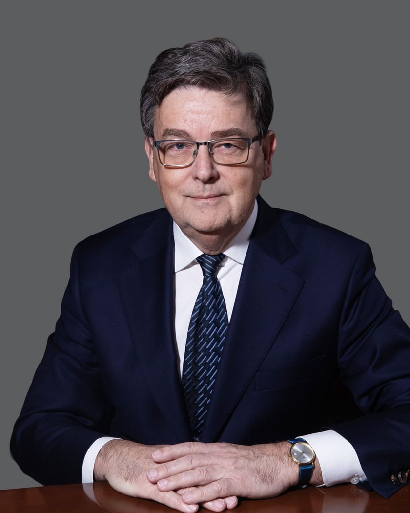 Prof. Leszek Szenbron pediatra, specjalista chorób zakaźnych i wakcynolog z Uniwersytetu Medycznego we Wrocławiu.