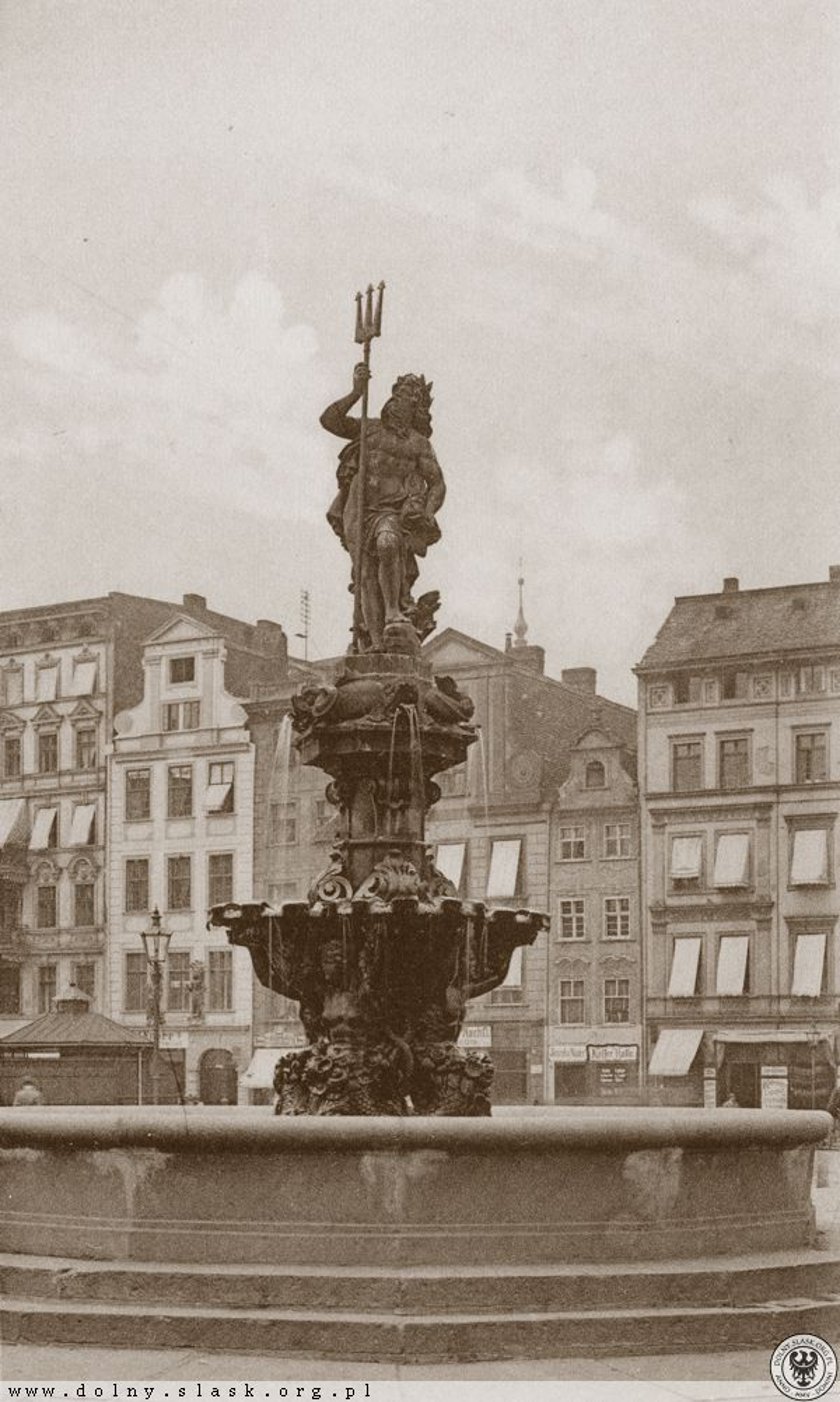 Fontanna Neptuna na Nowym Targu. 1902 rok