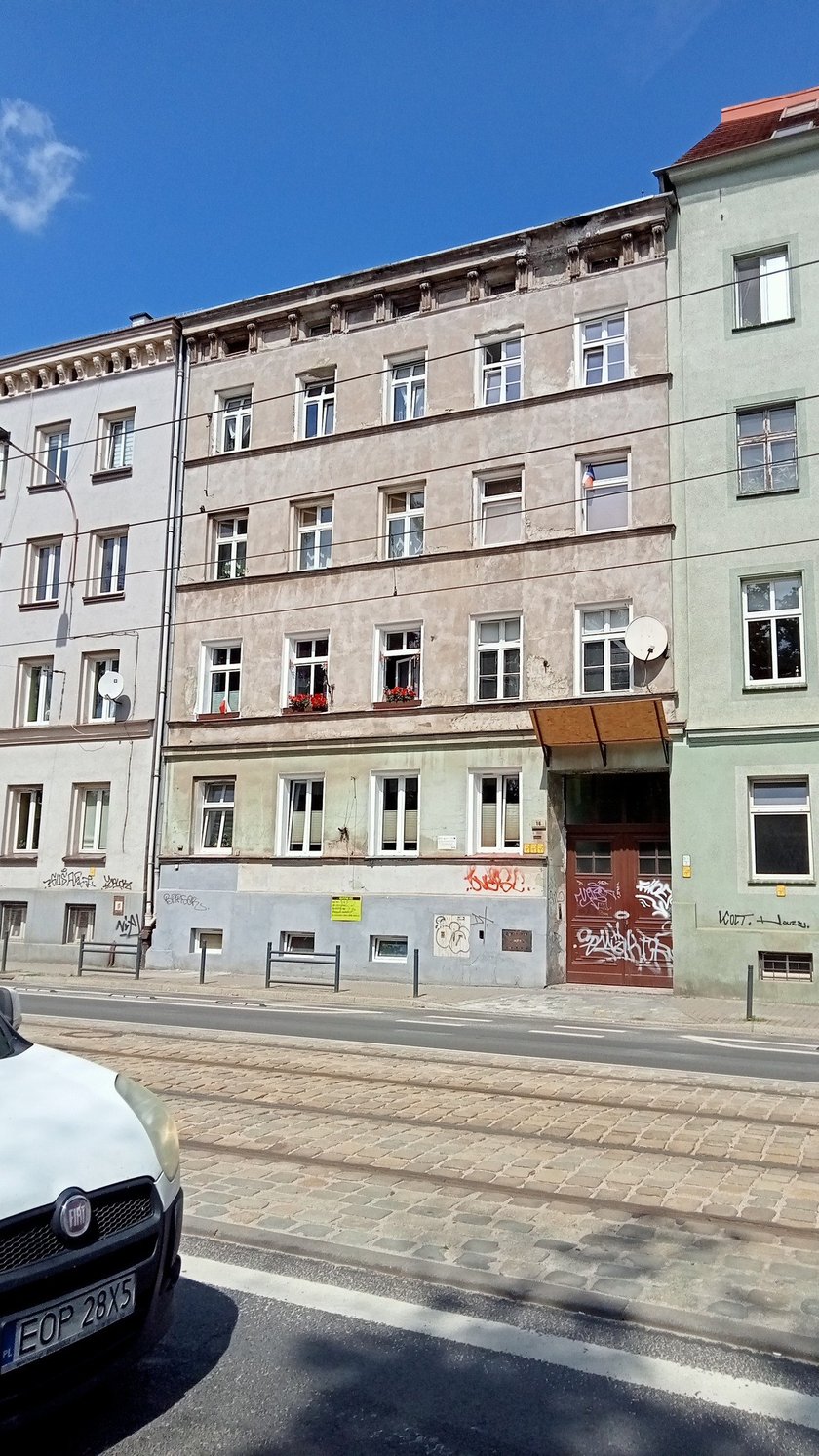 <p>Małachowskiego 16</p>