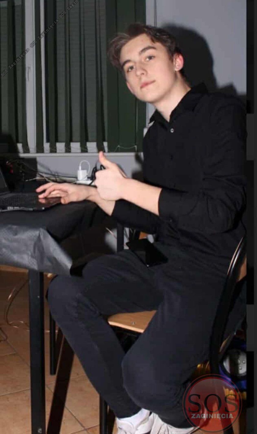 <p>Mateusz miał być widziany w Sky Tower</p>