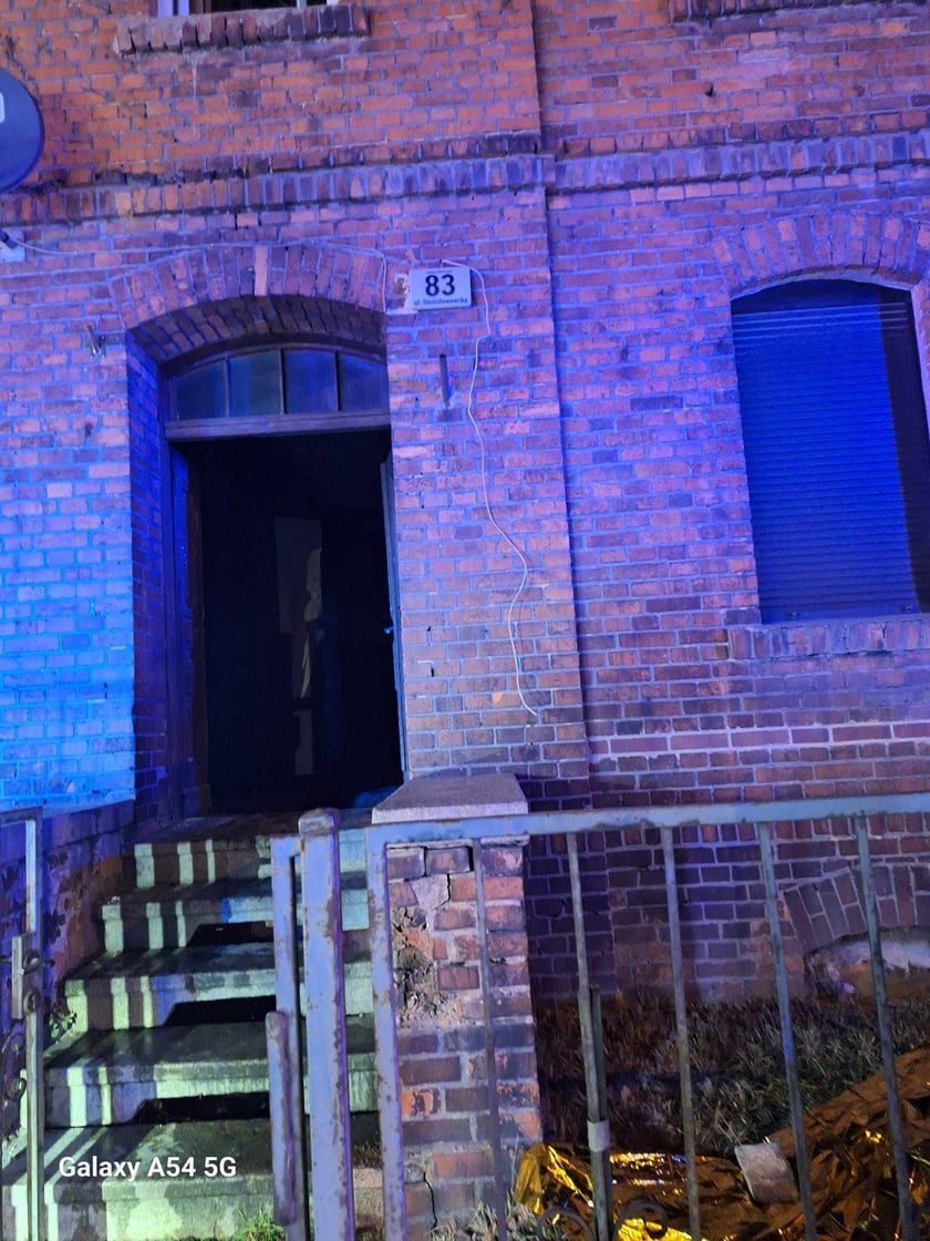 Kamienica przy ul. Stanisławowskiej po pożarze