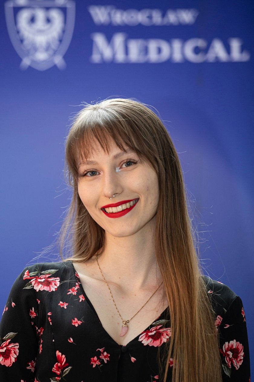 Powiększ obraz: Martyna Makieła SKN Mikrobiologii Farmaceutycznej MICRO&Pharm