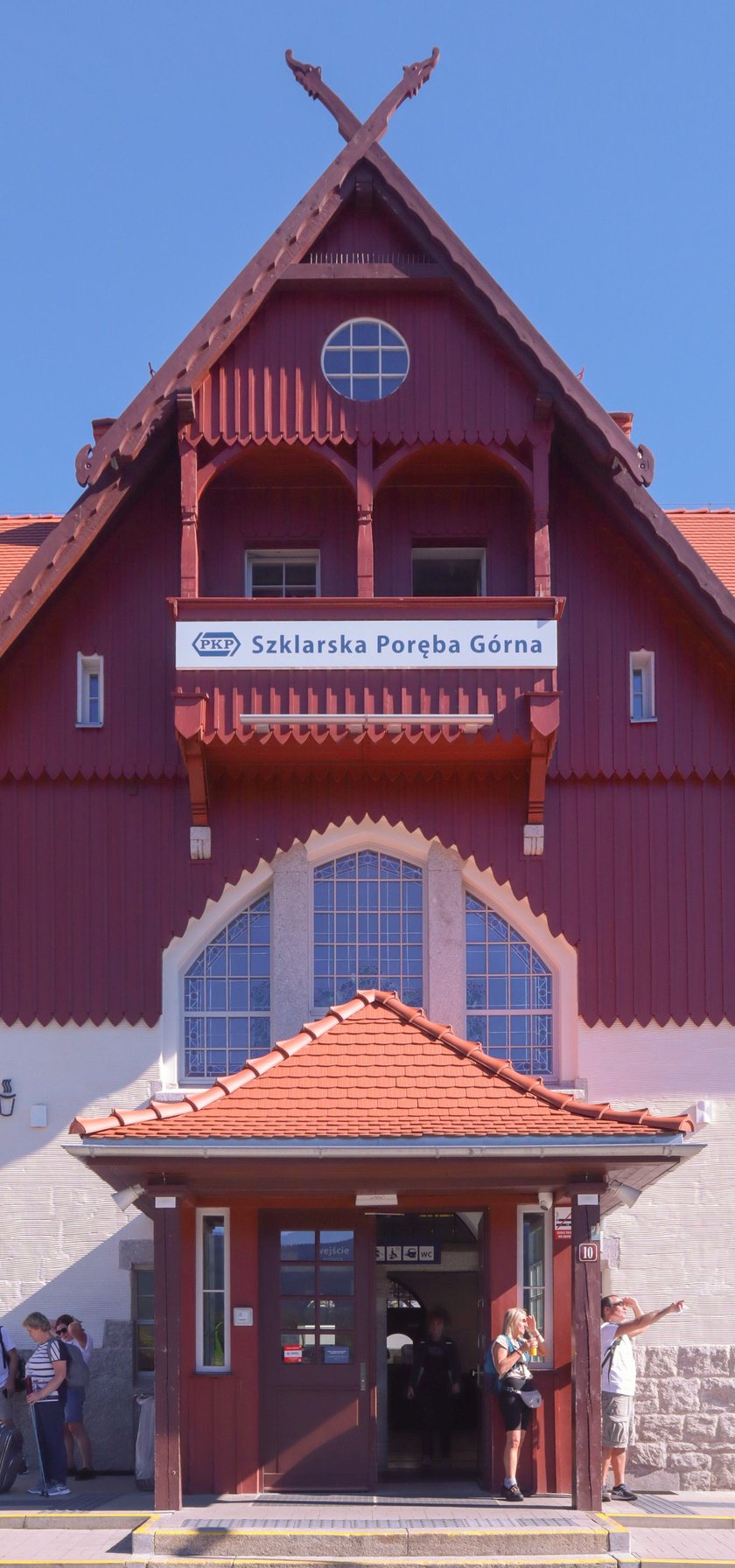 Powiększ obraz: Dworzec kolejowy Szklarska Poręba Górna
