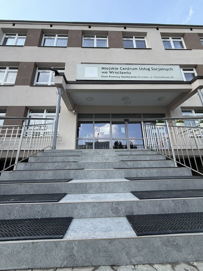 Powiększ obraz: Dom Pomocy Społecznej przy ulicy Karmelkowej