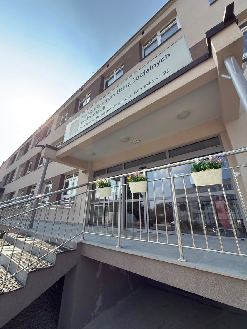 Powiększ obraz: Dom Pomocy Społecznej przy ulicy Karmelkowej