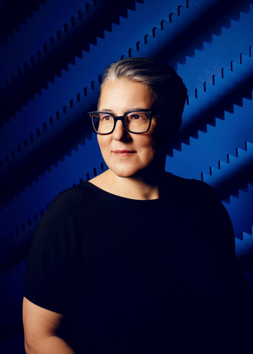 <p>Na zdjęciu Kasia Adamik, reżyserka filmu &bdquo;Zima pod znakiem Wrony&rdquo;</p>