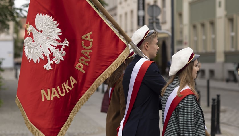 Uroczysta inauguracja roku akademickiego 2022 w Auli Leopoldyńskiej i Gaudeamus igitur na wrocławskim Rynku