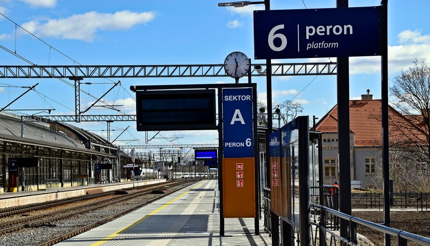 Nowy peron wrocławskiego Dworca Głównego [WIDEO]