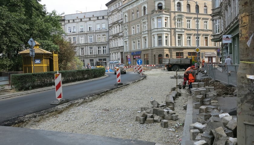 Końcówka prac na Trzebnickiej [ZDJĘCIA]