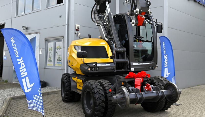 Koparka Mecalac odebrana przez MPK Wrocław 