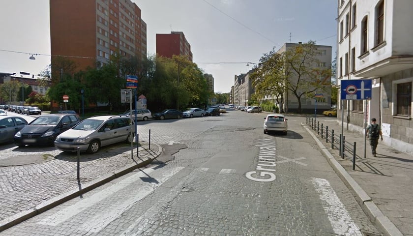 Chodnik oraz przejścia dla pieszych na ul. Grunwaldzkiej zostaną przebudowane
