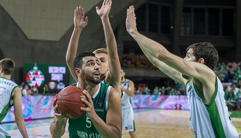 Znakomicie w barwach Śląska zagrał Kerem Kanter, który zdobył 17 punktów i miał 14 zbiórek.