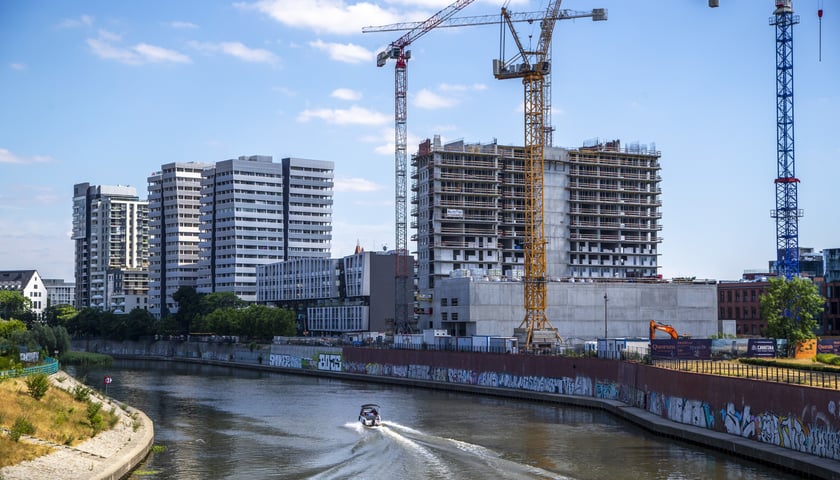 Budowa inwestycji mieszkaniowo-biurowej Quorum we Wrocławiu