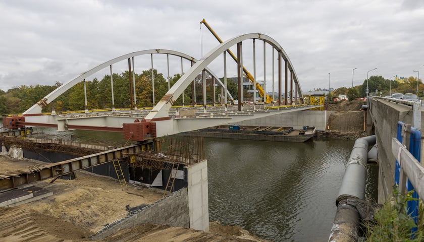 Na zdjęciu: nowy most Chrobrego nad kanałem powodziowym Odry