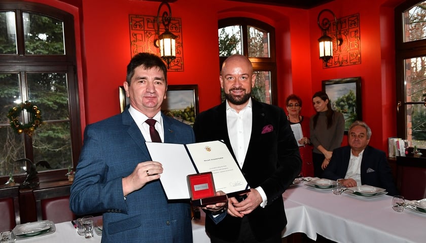 Dzięki prof. Krzysztofowi Kubiakowi  rozwinęła się współpraca pomiędzy wydziałami medycyny weterynaryjnej we Wrocławiu i we Lwowie