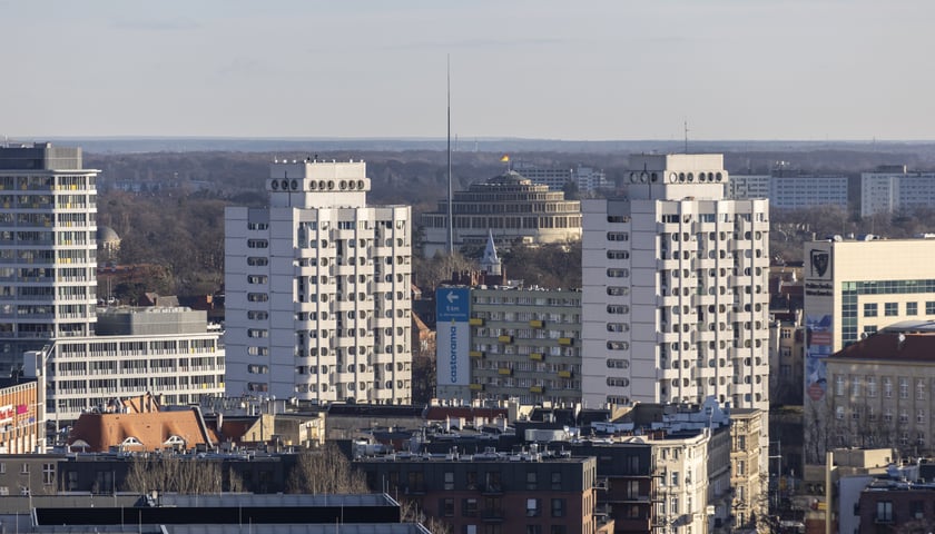 Na zdjęciu panorama Wrocławia widziana z tarasu na wieży katedry na Ostrowie Tumskim 