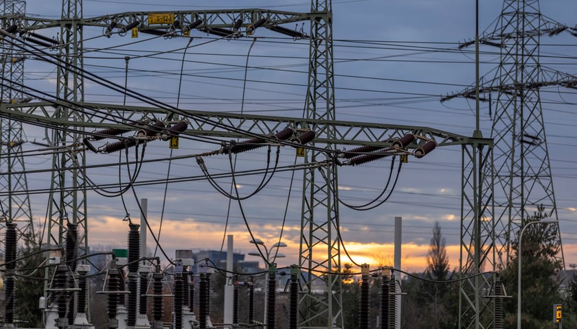 Na zdjęciu instalacja elektryczna