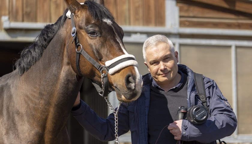 Wiktor Rzeżuchowski, fotograf, instruktor jazdy konnej