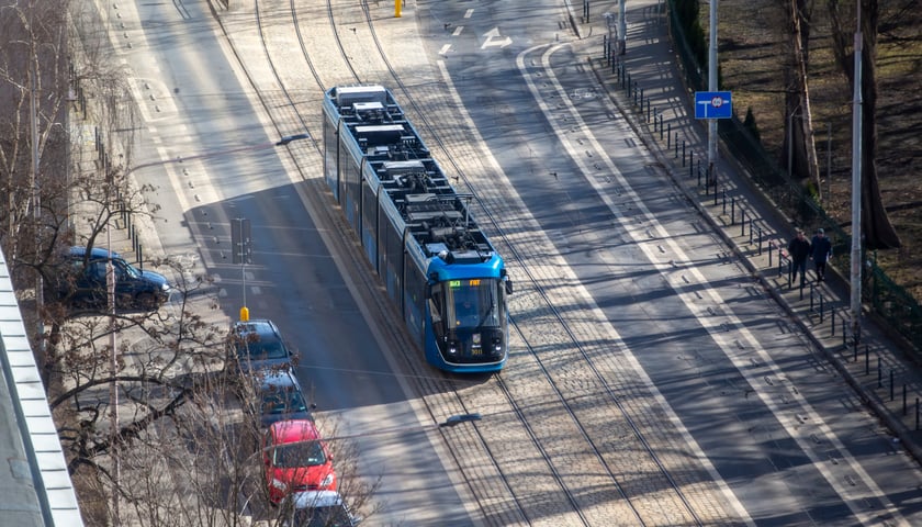 Usuwanie awarii MPWiK przy Moście Uniwersyteckim 3-4.05.2023 r.