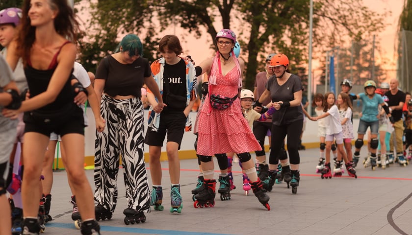 Potańcówka na rolkach – Skate Night Wrocław odbyła się w piątkowy wieczór (18 sierpnia)
