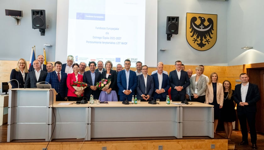 Fundusze Europejskie dla Wrocławia i 18 gmin - podpisanie umowy