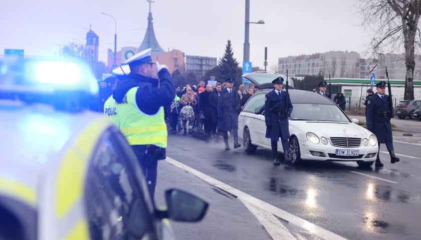  Pogrzeb Ireneusza Michalaka, policjanta, który został zastrzelony w trakcie służby