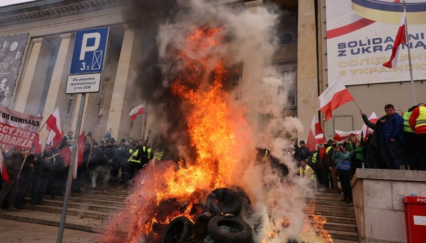 Palące się opony