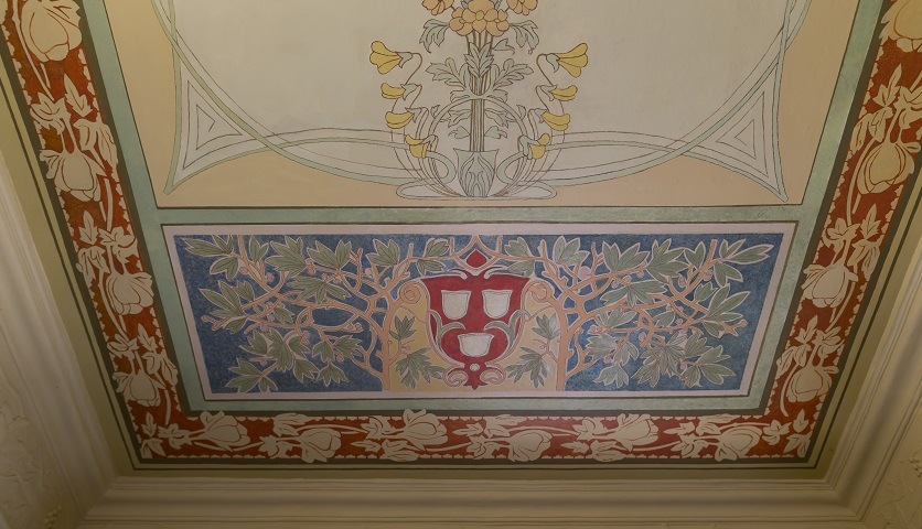 Polichromie w gminnej kamienicy przy ul. Prądzyńskiego we Wrocławiu